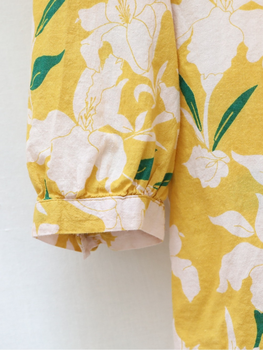 All About You yellow floral Peasant Top Bohemian Blouse 100% cotton Medium M - Picture 9 of 9